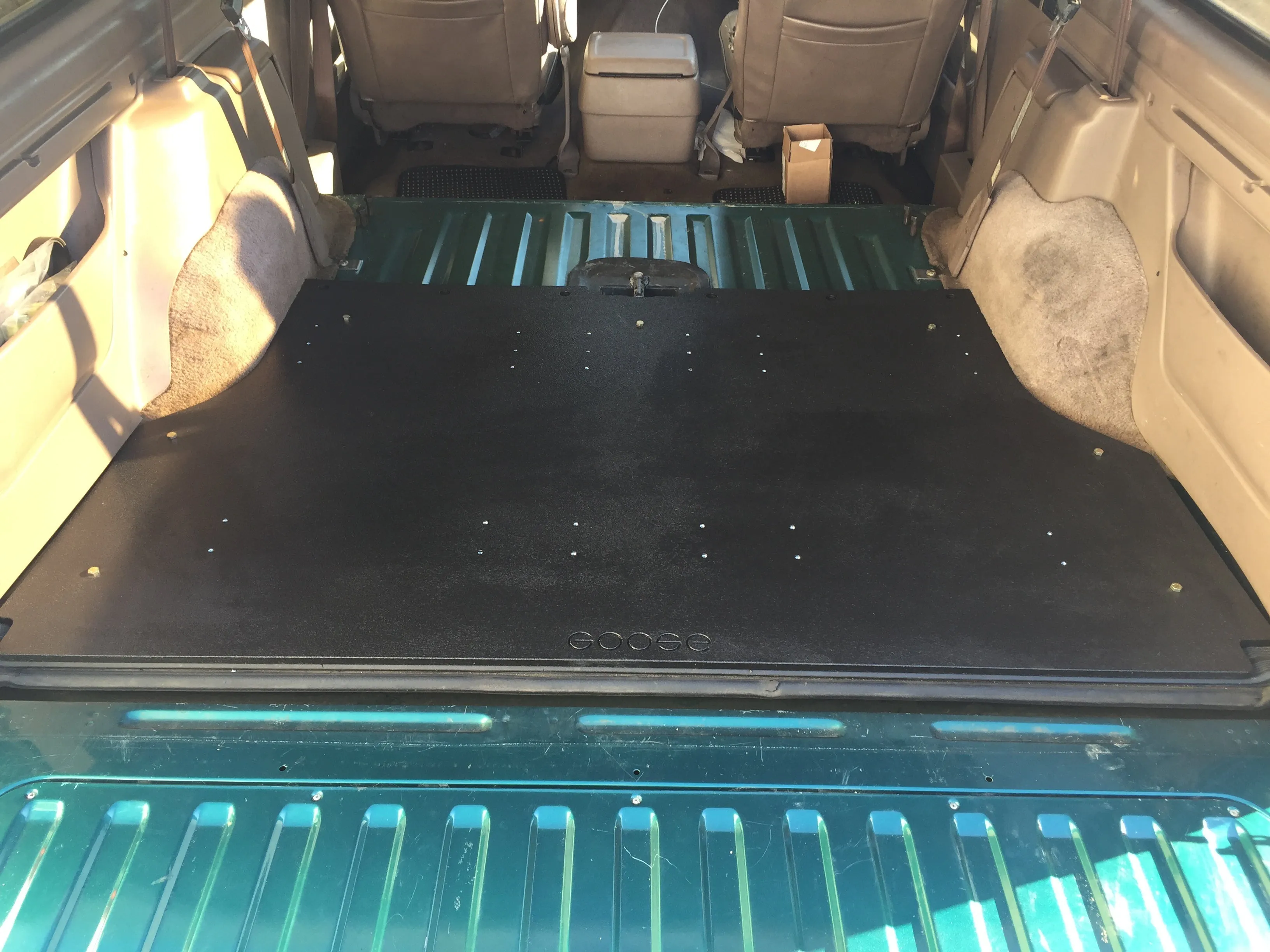 Ford Bronco 1992-1996 5th Gen. - Rear Plate System